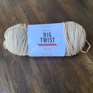 Big Twist Value Yarn - Cream
